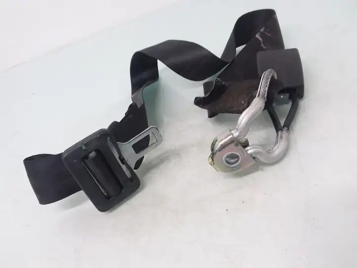 Skoda Fabia Mk1 (6Y) (1999 - 2007) 6Y0857487 Задний средний замок ремня — фото 2