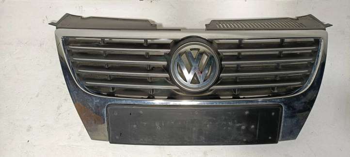 Volkswagen PASSAT B6 (2005 - 2010)  1C0853651AH Верхняя решётка