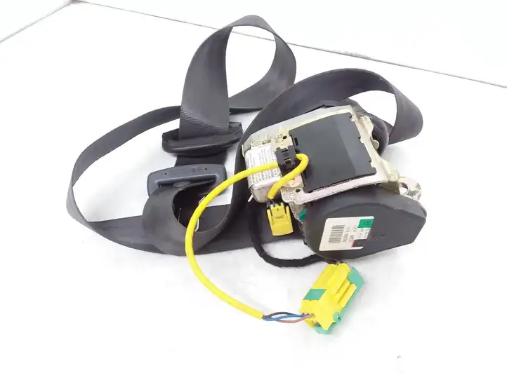 Volkswagen Touareg I (2002 - 2010)  7L0857706D Передний ремень безопасности