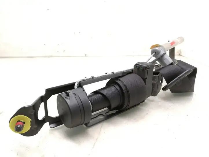 Volvo V70 (2004 - 2007)  30734735 Передний ремень безопасности