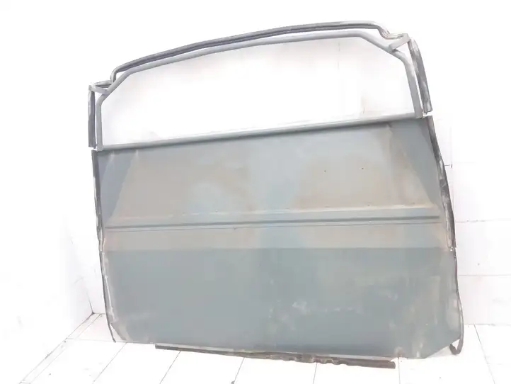 Volkswagen Transporter-Caravelle (2003 - 2009)   Панель багажника