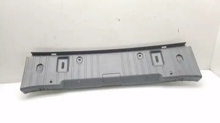 BMW 3 E90 E91 (2005 - 2012) 7059258 Отделка порога багажника — фото 4