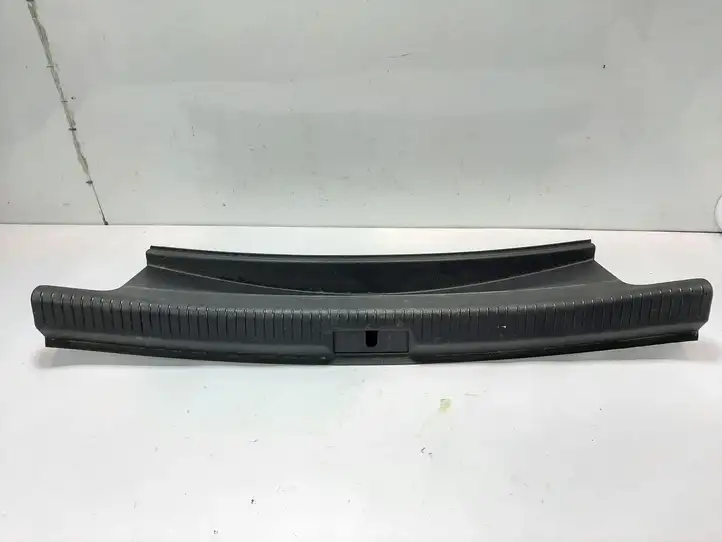 Volkswagen Golf VII (2013 - 2019) 5G6863459K Отделка порога багажника — фото 1