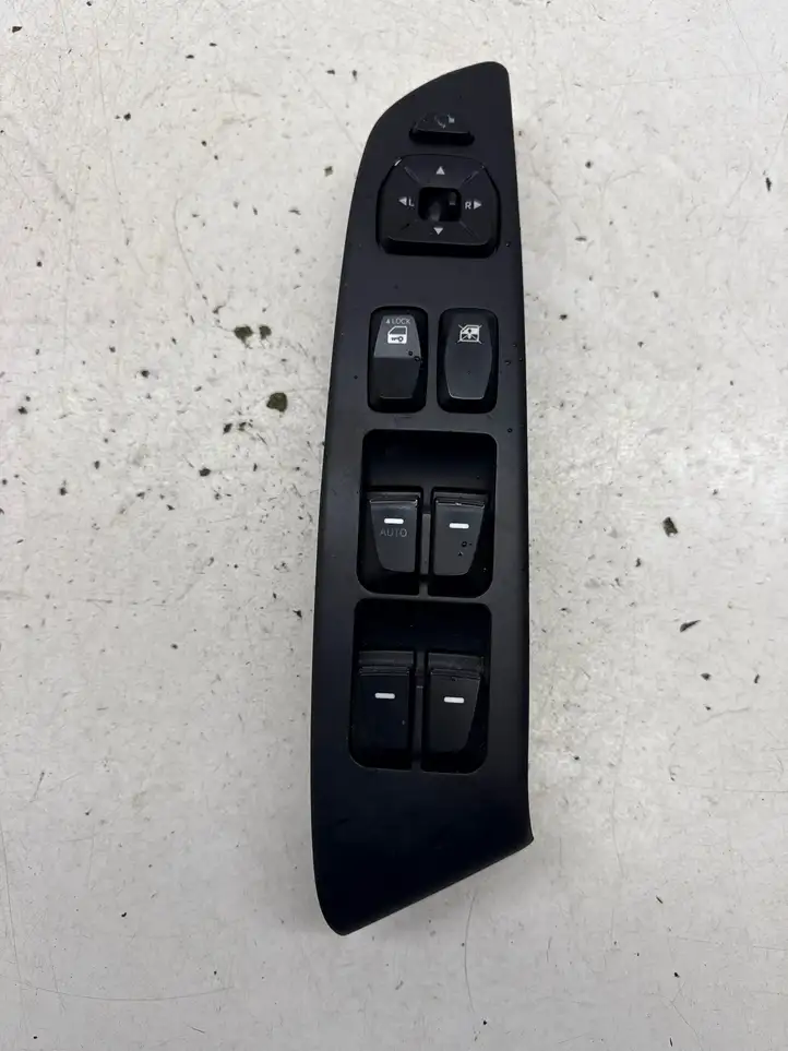 Hyundai ix35 (2009 - 2013) 935702Y0109P Кнопка стеклоподъемников — фото 1