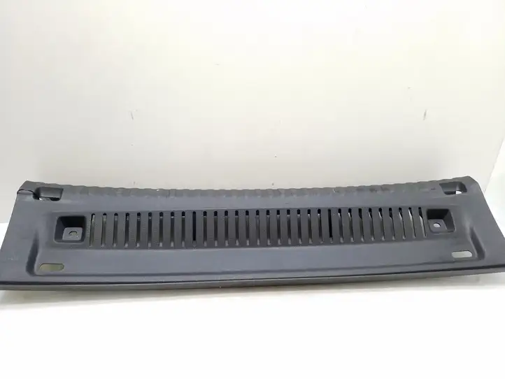 Volkswagen Tiguan (2007 - 2011) 5N0863459 Отделка порога багажника — фото 6