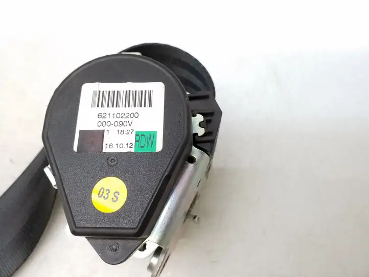 Volkswagen Golf VII (2013 - 2019)  621102200 Задний ремень безопасности