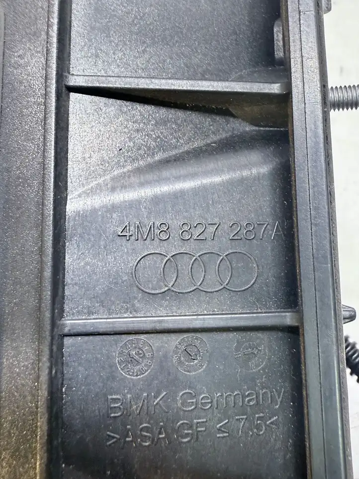 Audi Q8 (2018 - ) 4M8827287A Кнопка обогрева стекла — фото 9
