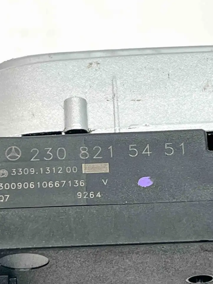 Mercedes-Benz SL R230 (2001 - 2012) A2308215451 Включатель раздвижной крыши — фото 2