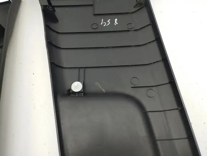 Kia Ceed (2018 - 2021) 85846J7000 Нижняя обшивка стойки B — фото 6