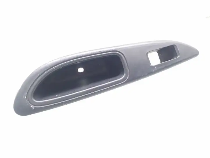 Nissan Primera (2001 - 2008) 82960AV760 Накладка кнопки стеклоподъемника — фото 1