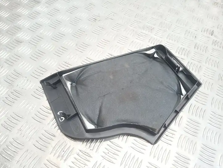 Land Rover Discovery 3 - LR3 (2004 - 2009) ERS500080 Прочая отделка багажника — фото 2