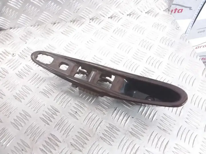 Daewoo Leganza (1997 - 2002) 96233837 Накладка кнопки стеклоподъемника — фото 1