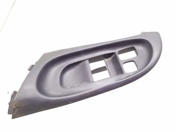 Nissan Almera N16 (2000 - 2010) 80961BM500 Накладка кнопки стеклоподъемника — фото 1