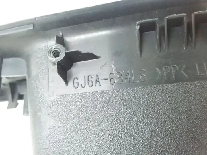 Mazda 6 (2002 - 2005) GJ6A684L6 Накладка кнопки стеклоподъемника — фото 3