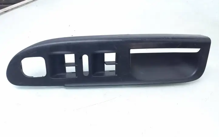 Volkswagen PASSAT B6 (2005 - 2010) 3C1867171B Накладка кнопки стеклоподъемника — фото 1