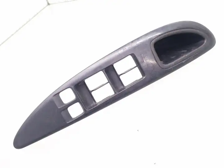 Nissan Primera (2001 - 2008) 80951AV700 Накладка кнопки стеклоподъемника — фото 1