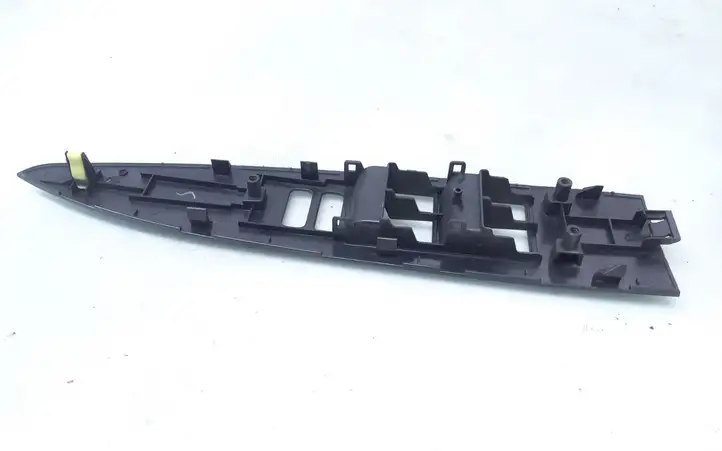 Toyota Avensis T270 (2009 - 2012) 7423105200 Накладка кнопки стеклоподъемника — фото 2