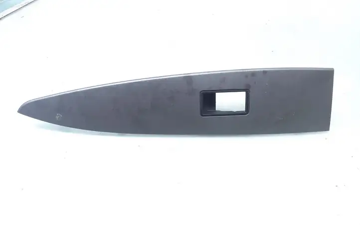 Toyota Avensis T270 (2009 - 2012) 7423205240 Накладка кнопки стеклоподъемника — фото 1