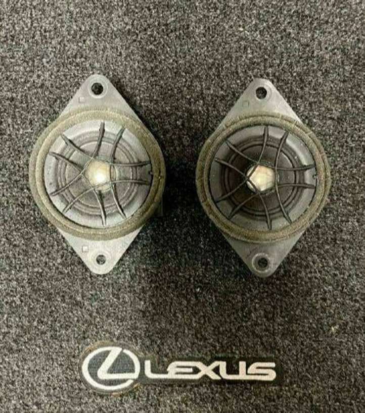 8616033800 Lexus ES 300h Garsiakalbis panelėje