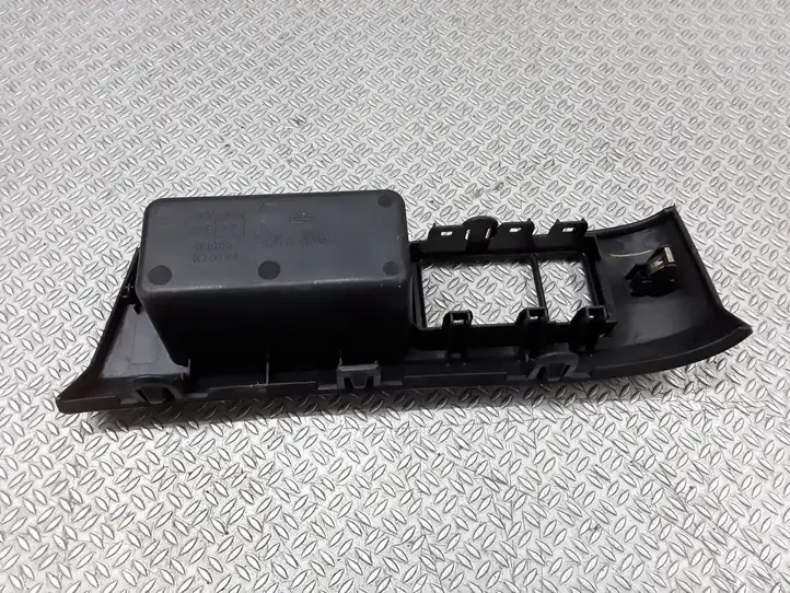 Nissan Micra (2003 - 2007) 68485AX700 Накладка кнопки регулировки зеркал — фото 3