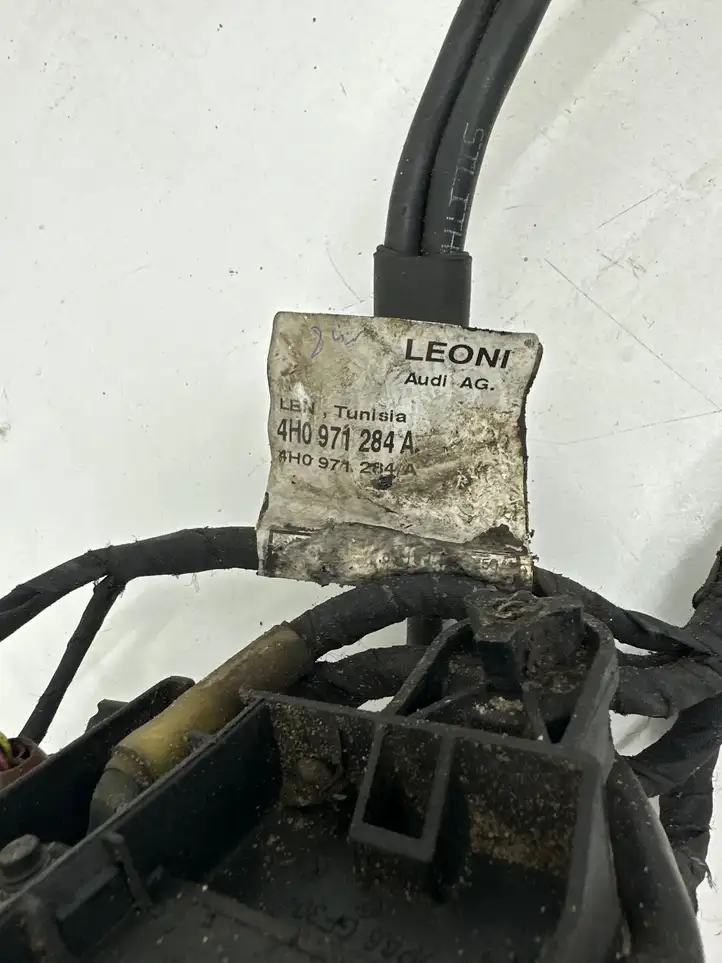 Audi A8 (2010 - 2014)  4H0971284A Проводка вентилятора охлаждения