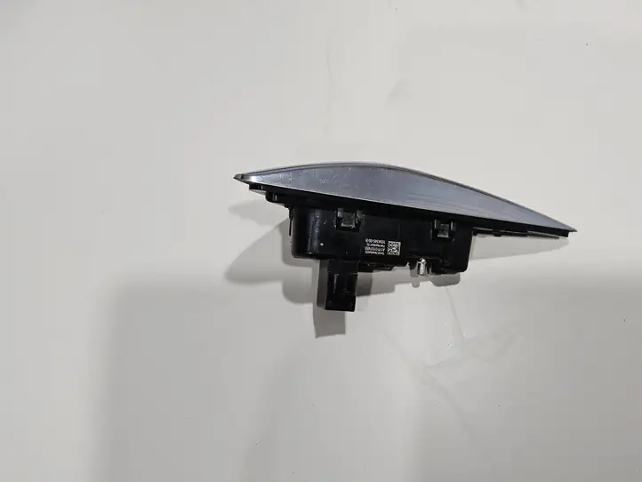 Tesla Model X (2015 - 2021) 103434500B Боковая камера в крыле — фото 2