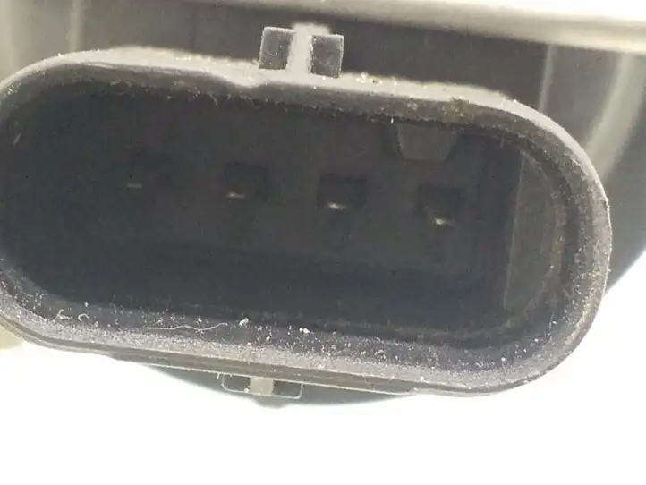 Audi A8 S8 D4 4H (2010 - 2014) 4H08196 Солнцезащитная шторка задней двери — фото 2