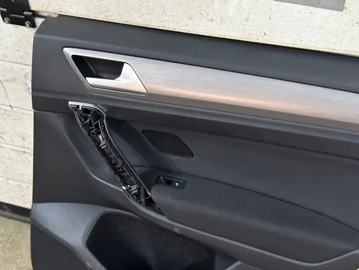 Volkswagen Golf Sportsvan (2014 - 2017) 510868116 Обшивка задней двери — фото 5