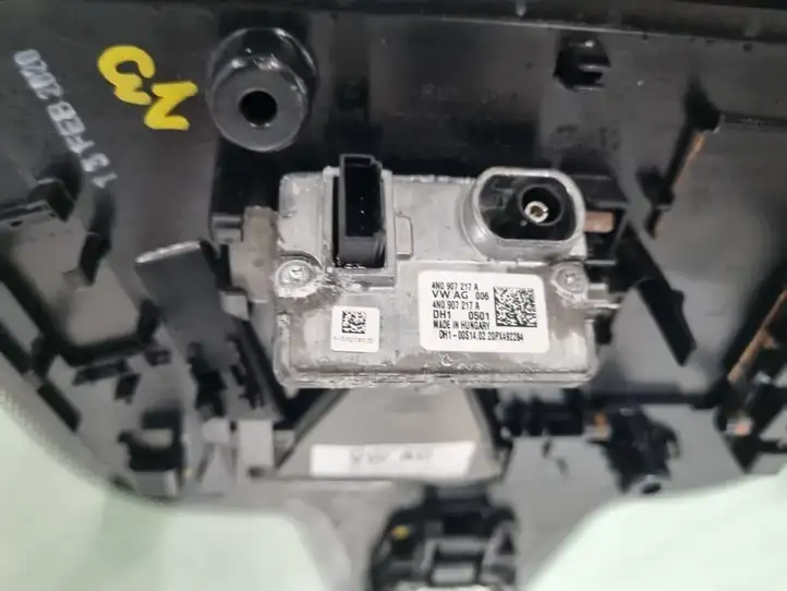 Porsche Cayenne (9Y0 9Y3) (2018 - ) 9Y0845099 Переднее стекло — фото 10