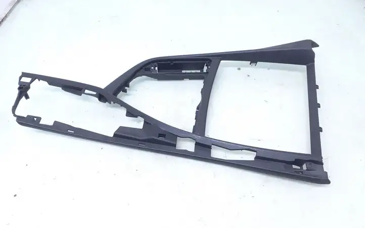 BMW 1 F20 F21 (2011 - 2019) 9207313 Другая деталь консоли (туннеля) — фото 3