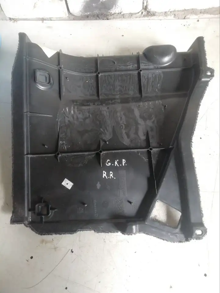Land Rover Range Rover L322 (2005 - 2009) 51477027275 Боковая обшивка багажника — фото 2