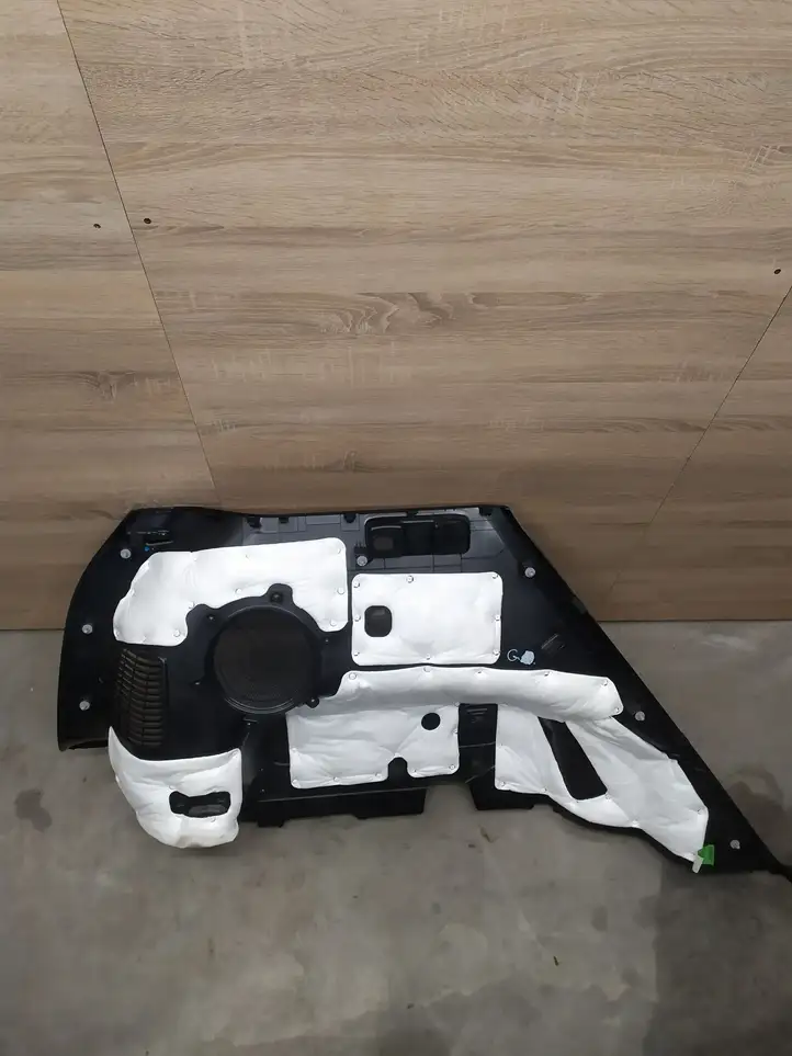 Kia Sportage (2016 - 2018)  85740F1600WK Боковая панель