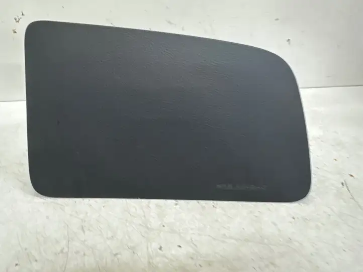 Toyota Avensis Verso (2004 - 2009) F2DW5064900 Подушка безопасности пассажира — фото 1