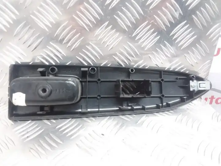 Toyota Avensis T220 (2000 - 2003) 7423105050B0 Ручка закрывания двери — фото 2
