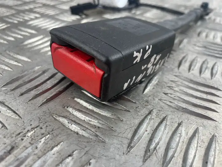 Opel Insignia B (2017 - )  39113818 Замок переднего ремня