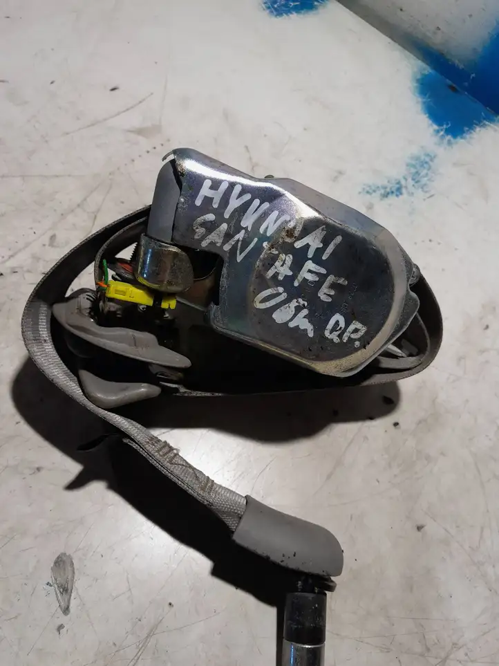 Hyundai Santa Fe (2005 - 2009)   Передний ремень безопасности