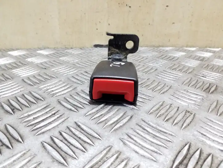 BMW X3 F25 (2010 - 2017)  7235455 Замок заднего ремня