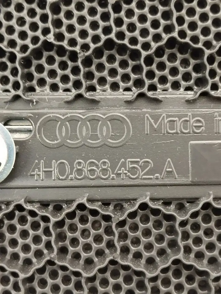 Audi A8 S8 D4 4H (2010 - 2014) 4H0868144 Решетка сабвуфера — фото 8