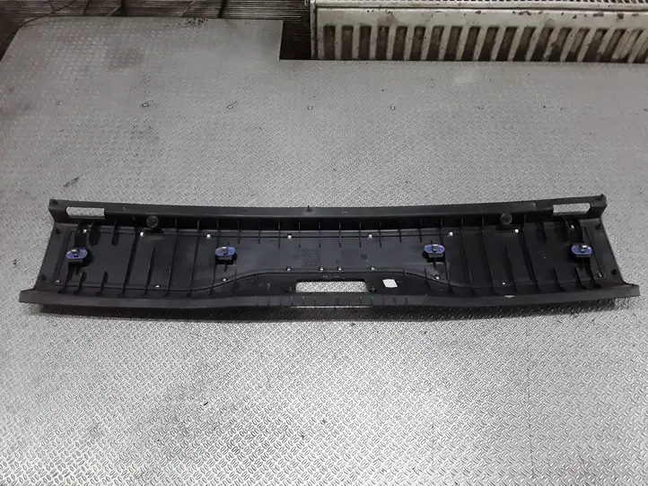 Opel Zafira B (2003 - 2006) 322225228 Отделка порога багажника — фото 3