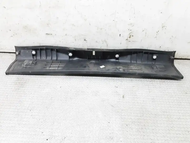 Renault Modus (2004 - 2007) 8200213727 Отделка порога багажника — фото 3