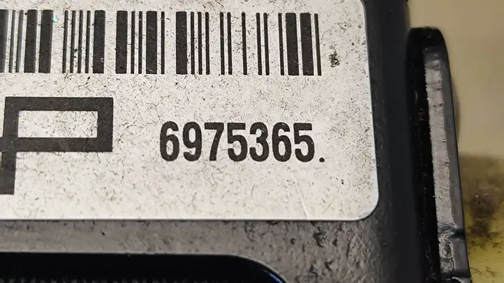 BMW 3 E90 E91 (2005 - 2012)  6975365 Задний ремень безопасности