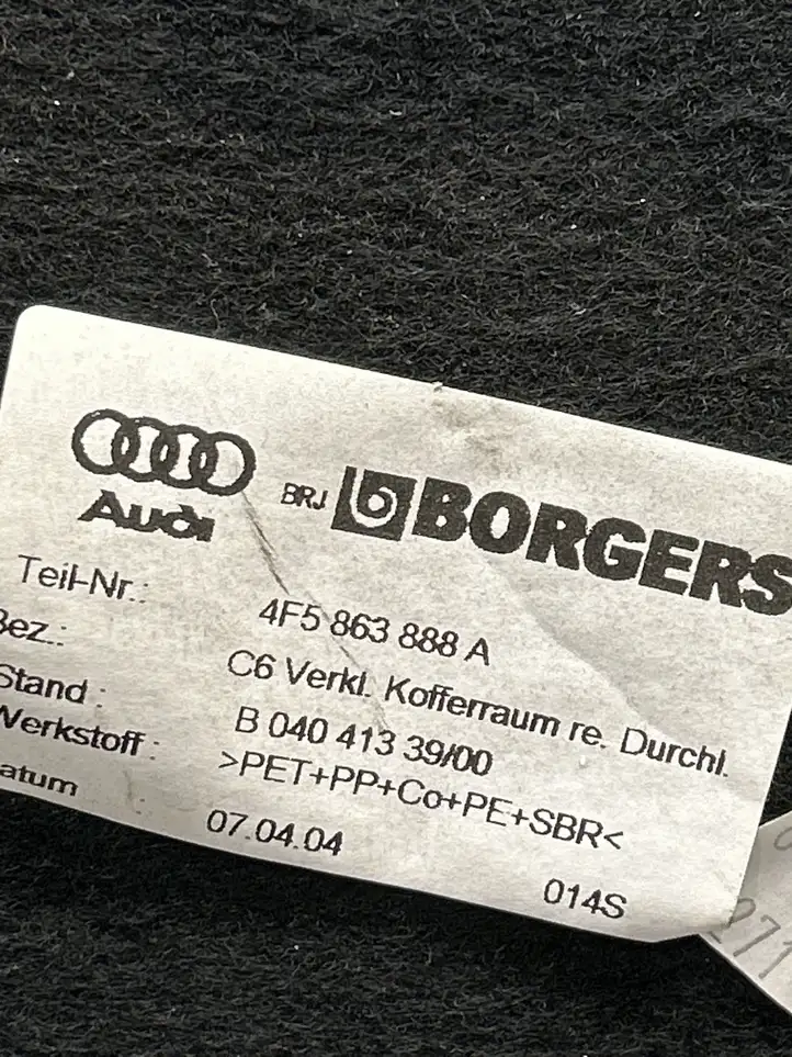 Audi A6 S6 C5 4B (2001 - 2004) 4F5863888A Задняя боковая обшивка салона — фото 2