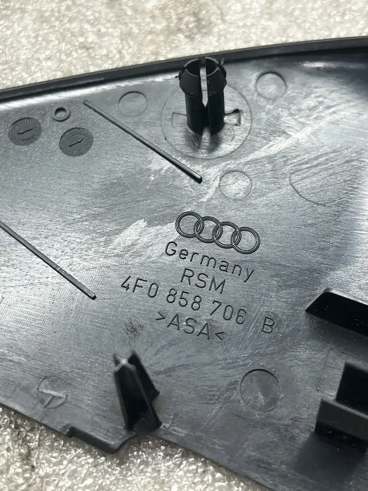 Audi A6 S6 C5 4B (2001 - 2004) 4F0858706B Прочая отделка передней двери — фото 3