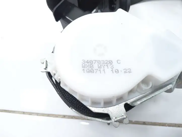 BMW 3 F30 F35 F31 (2012 - 2018) 34078320 Передний ремень безопасности — фото 2