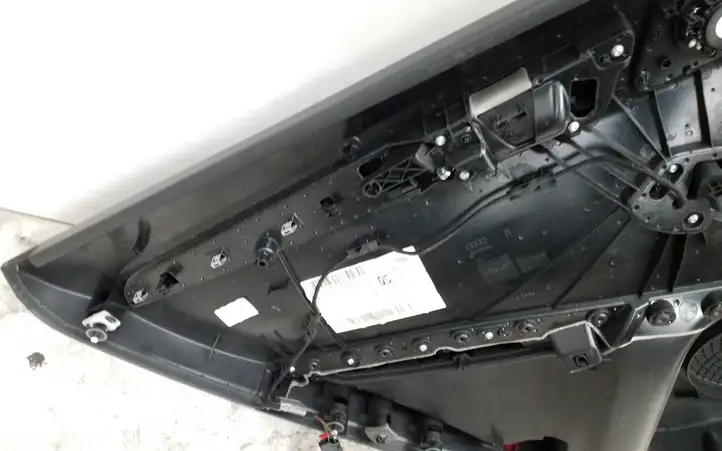 Audi Q5 SQ5 (2008 - 2012) 8R0867306B Обшивка задней двери — фото 7