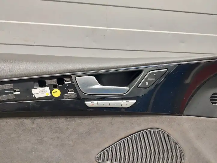 Audi A8 S8 D4 4H (2010 - 2014) 4H1868017B Обшивка передней двери — фото 2