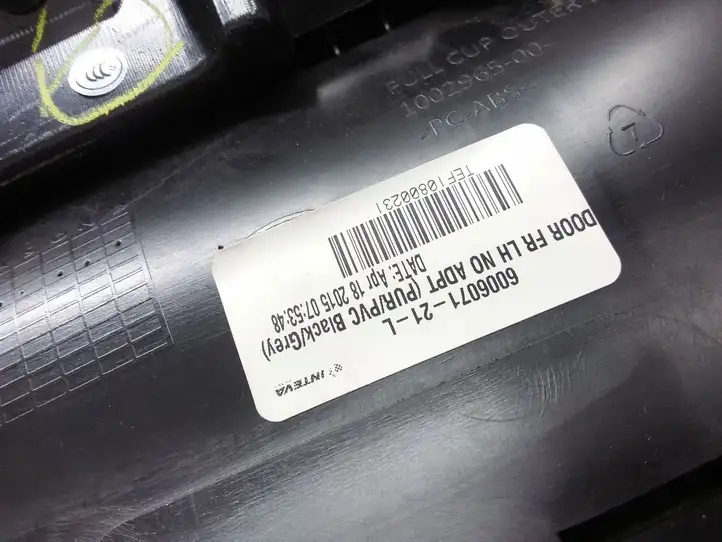 Tesla Model S (2012 - 2016) 600607121L Обшивка передней двери — фото 4