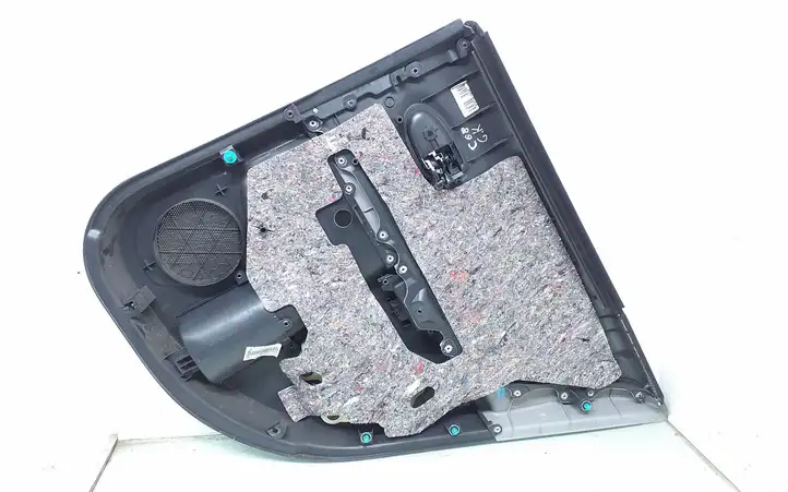 Toyota Yaris (2005 - 2009) 676400D390C0 Обшивка задней двери — фото 3