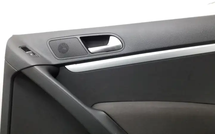 Volkswagen Tiguan (2011 - 2016) 5N0212000N Обшивка задней двери — фото 1