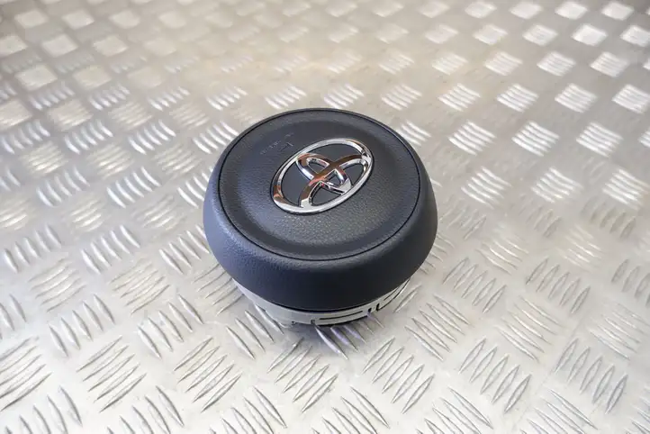 Toyota Yaris Cross (2020 - ) 45130K0040 Подушка безопасности руля — фото 5